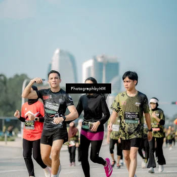 Runner Photo 6722544