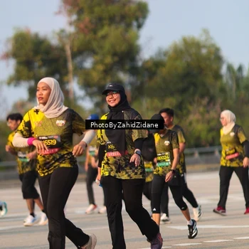 Runner Photo 6722856