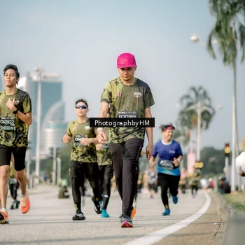 Runner Photo 6722993