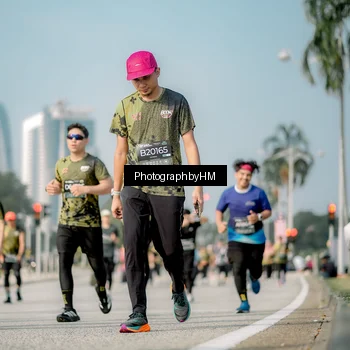 Runner Photo 6723001