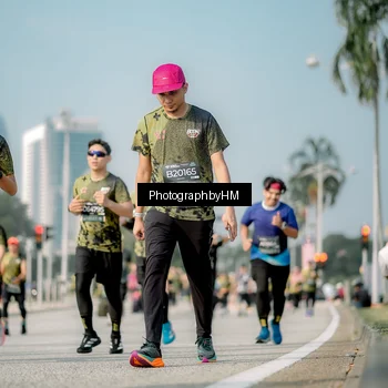 Runner Photo 6723002