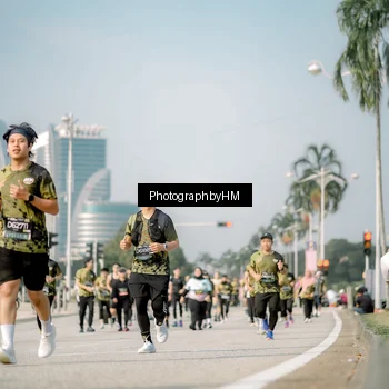 Runner Photo 6723043