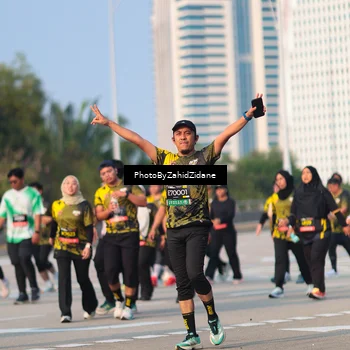 Runner Photo 6723055