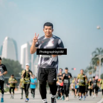 Runner Photo 6723212