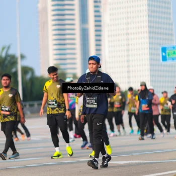 Runner Photo 6723387
