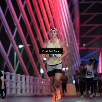 Runner Photo 6723940