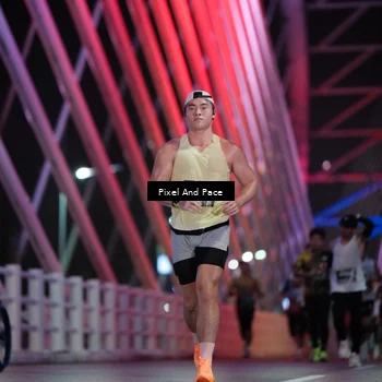 Runner Photo 6723991
