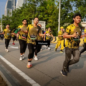 Runner Photo 6724009