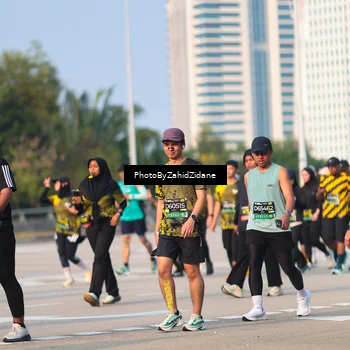 Runner Photo 6724025