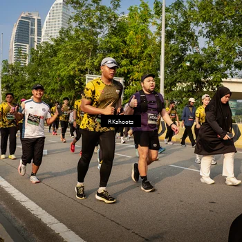 Runner Photo 6724056