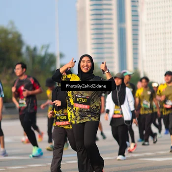 Runner Photo 6724104