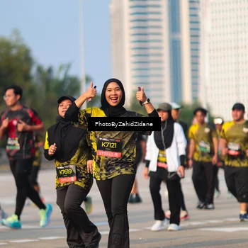 Runner Photo 6724108