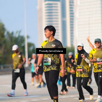 Runner Photo 6724340