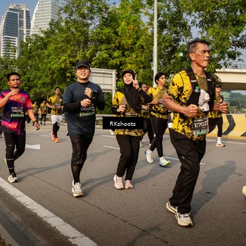 Runner Photo 6724423