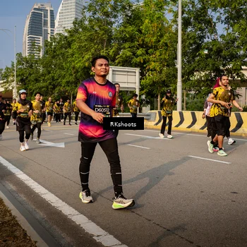Runner Photo 6724429