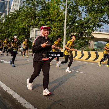Runner Photo 6724475