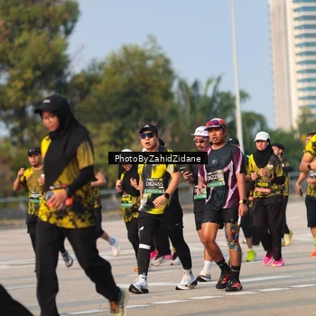 Runner Photo 6724483