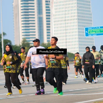 Runner Photo 6724593