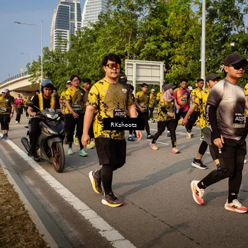 Runner Photo 6724638