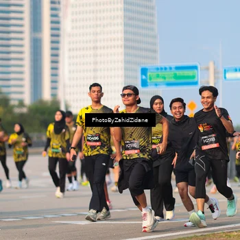 Runner Photo 6724812