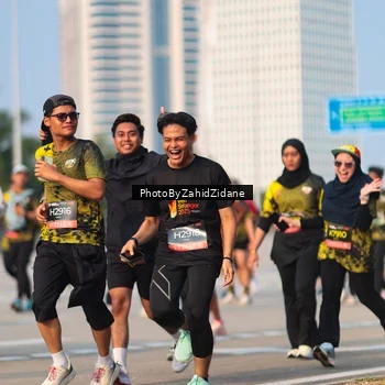 Runner Photo 6724887