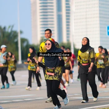 Runner Photo 6724915