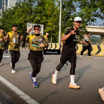 Runner Photo 6724975