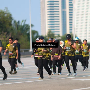 Runner Photo 6725136