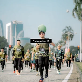 Runner Photo 6725256