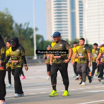 Runner Photo 6725395
