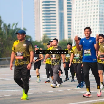Runner Photo 6725399