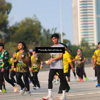 Runner Photo 6725423