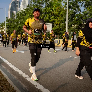 Runner Photo 6725478