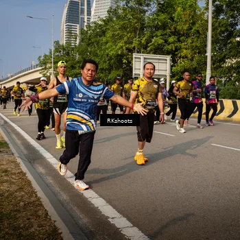 Runner Photo 6725490