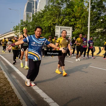 Runner Photo 6725593
