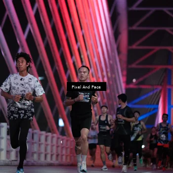 Runner Photo 6725871