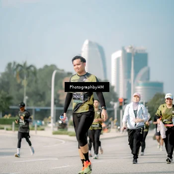 Runner Photo 6725879