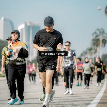 Runner Photo 6726129