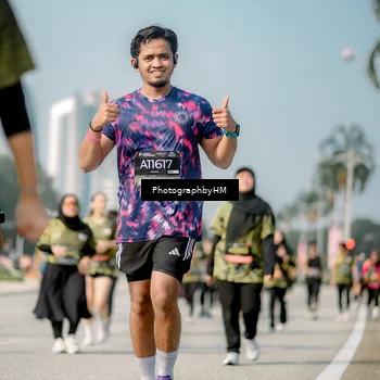 Runner Photo 6726241
