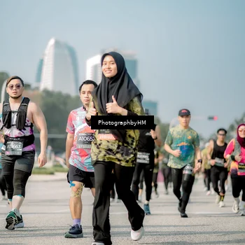 Runner Photo 6726275