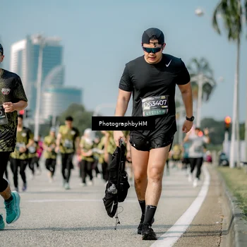 Runner Photo 6726418