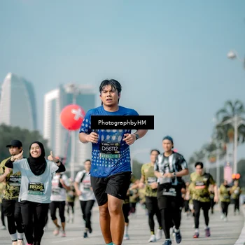 Runner Photo 6726547