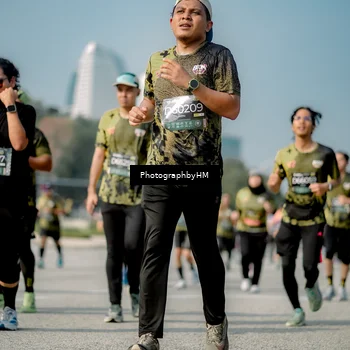 Runner Photo 6726596