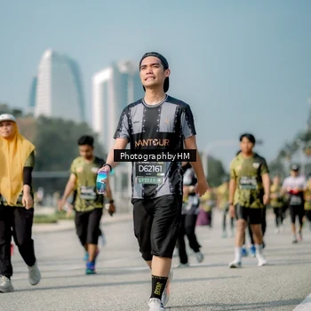 Runner Photo 6726663