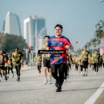 Runner Photo 6726695
