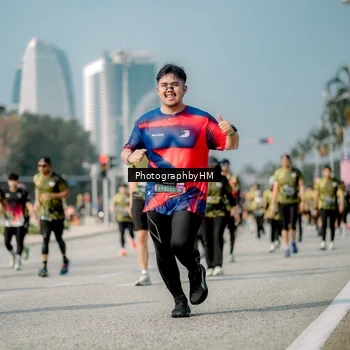 Runner Photo 6726697