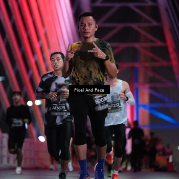 Runner Photo 6726712