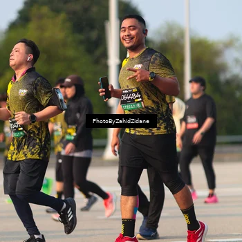 Runner Photo 6726859