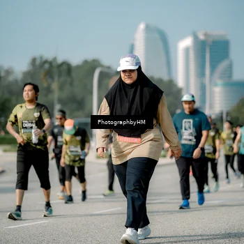 Runner Photo 6727001