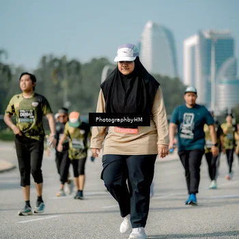 Runner Photo 6727006